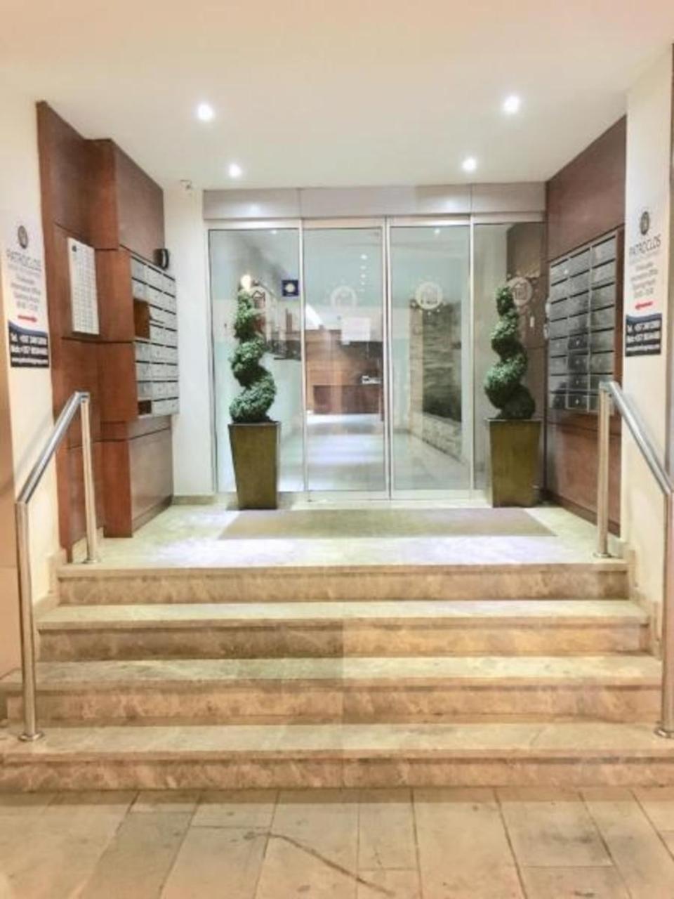 Ithaki Phinikoudes Apartment No. 102 ลาร์นาคา ภายนอก รูปภาพ
