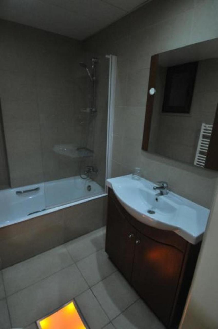 Ithaki Phinikoudes Apartment No. 102 ลาร์นาคา ภายนอก รูปภาพ